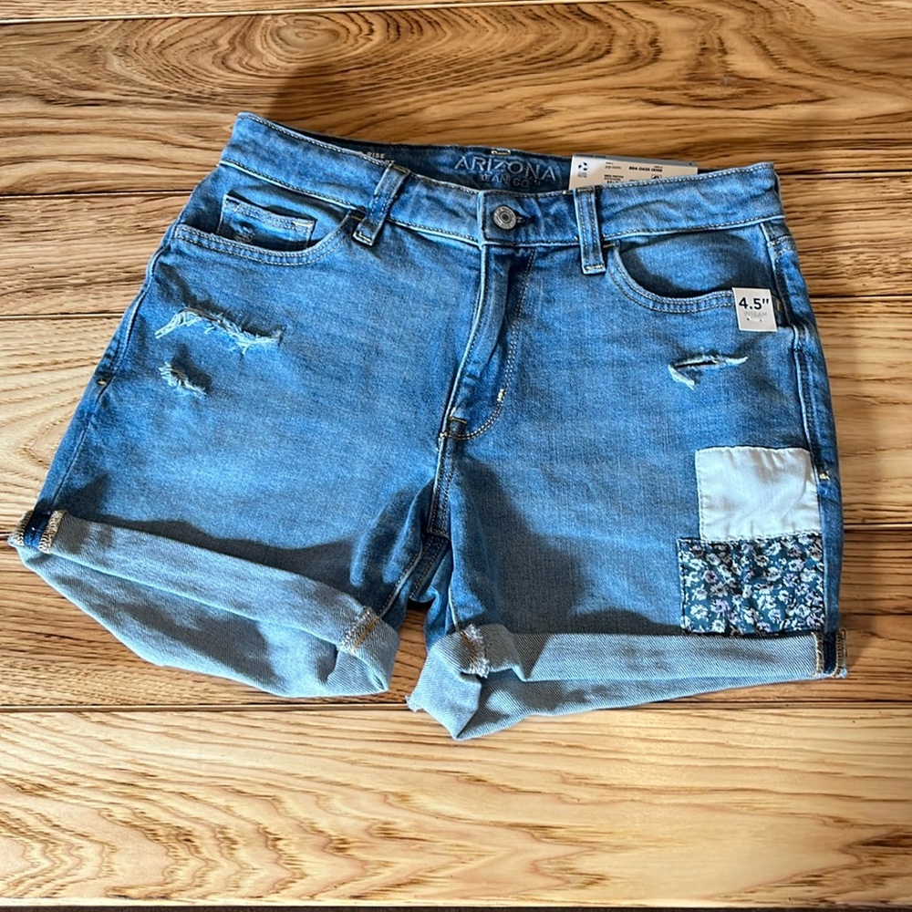 NWT Arizona patchwork blue jeans shorts
